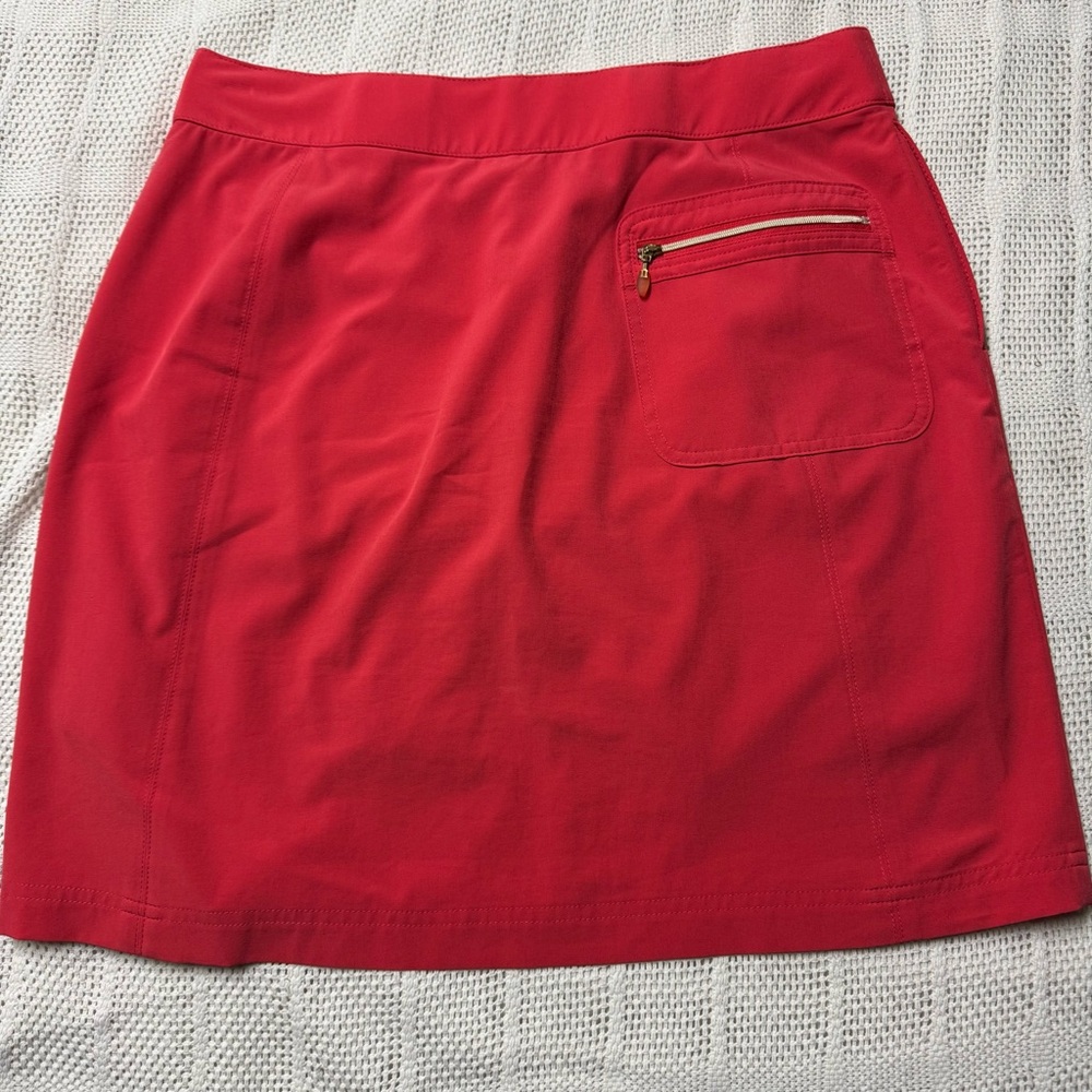 Zenergy Golf by Chico’s Women’s Red/Coral Skort with Zip Pockets Sz 0.5 - Picture 2 of 3